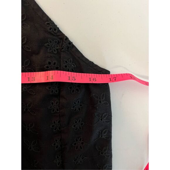 Brandy Melville High Neck Black Eyelet Cropped‎ Tank Top - Picture 5 of 6